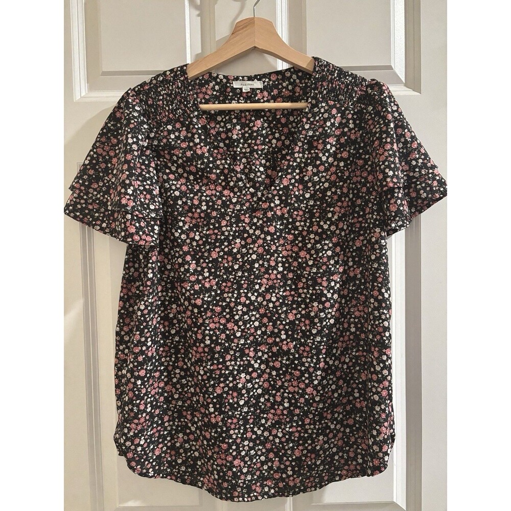 Woman’s Size M Pleione Floral Short Sleeve Cottage Core Top Flutter Sleeve